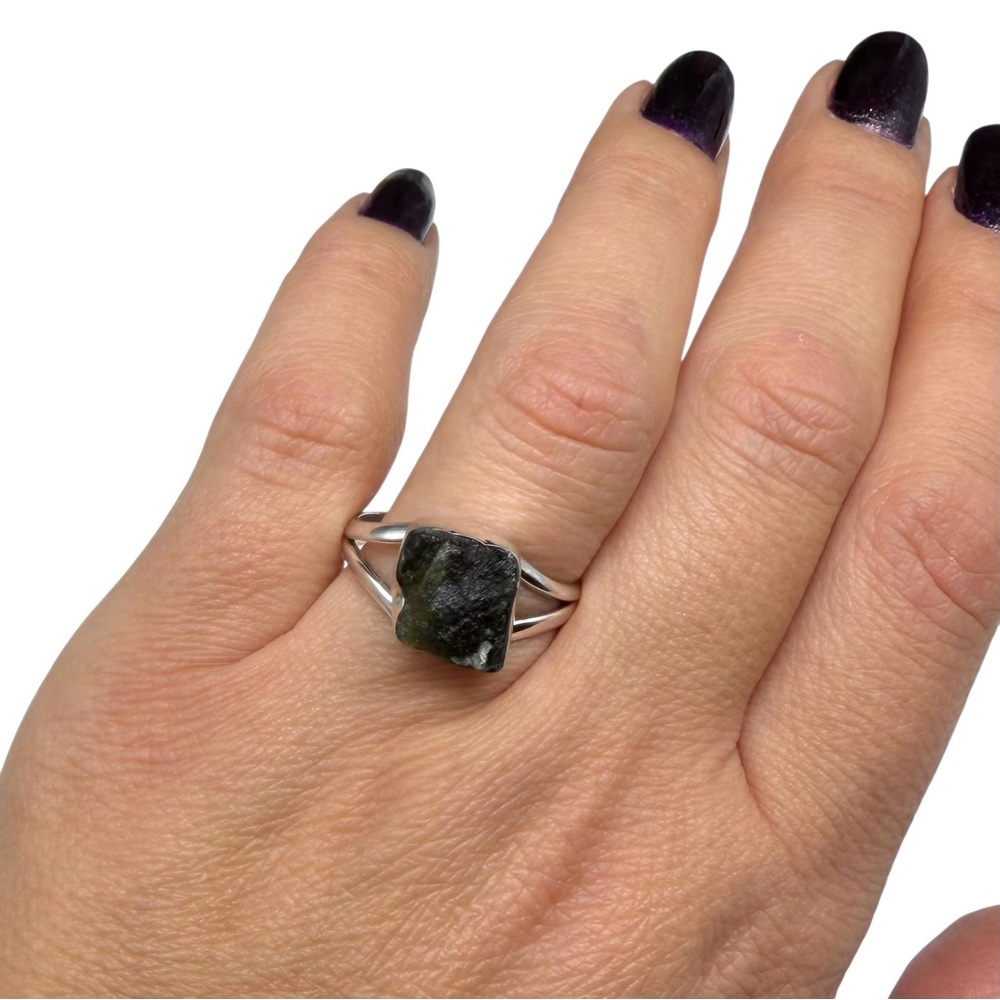 Moldavite Ring Size 9 Solid 925 Sterling Silver - image 3